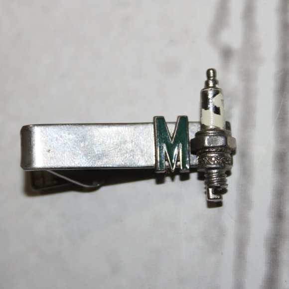⚙️ Silver “M” Spark Plug Tie Clip · 1.25" ⚙️ - Picture 1 of 6